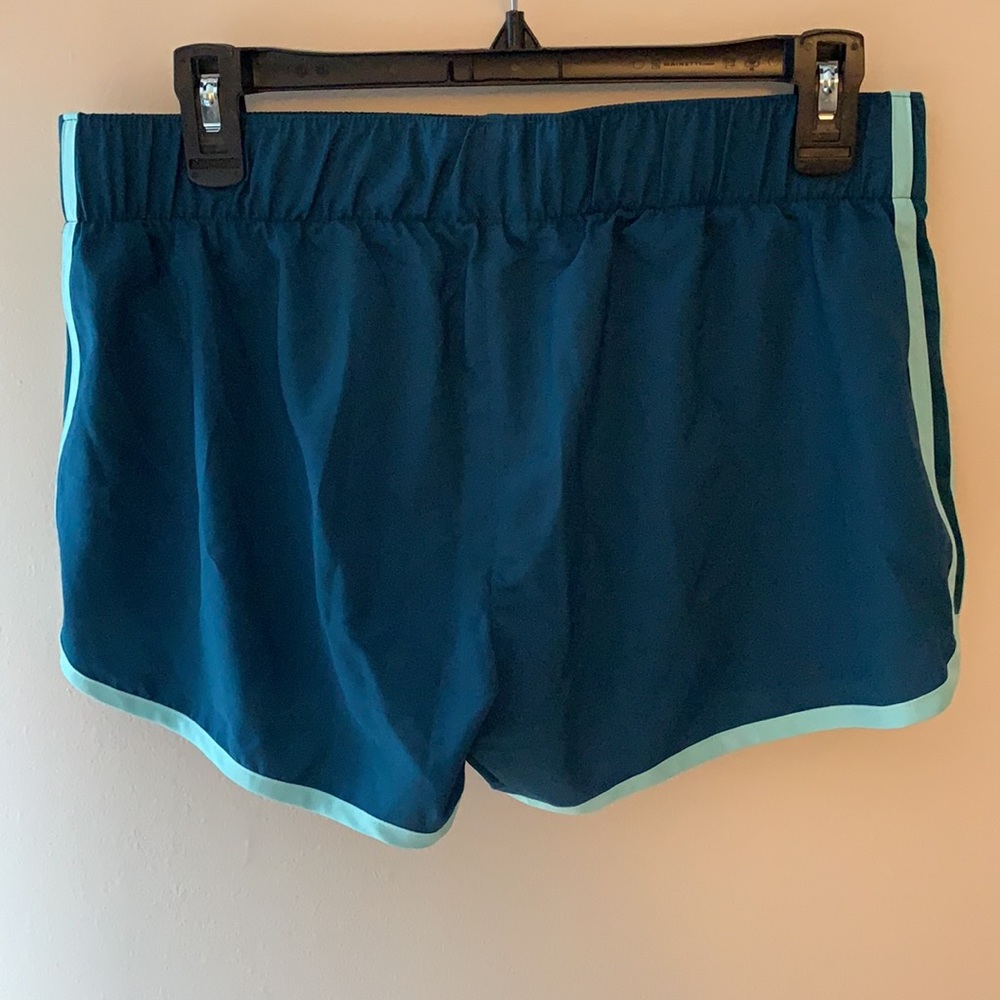 Adidas running shorts - Picture 2 of 4
